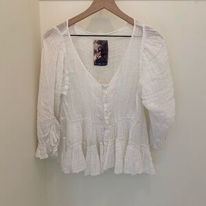 Magnolia Pearl white top